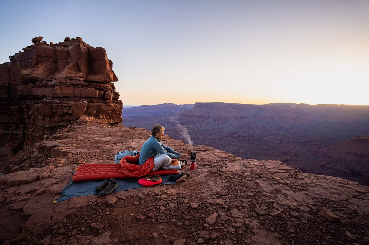 An Ode to the Dirtbags: Tips on Cowboy Camping